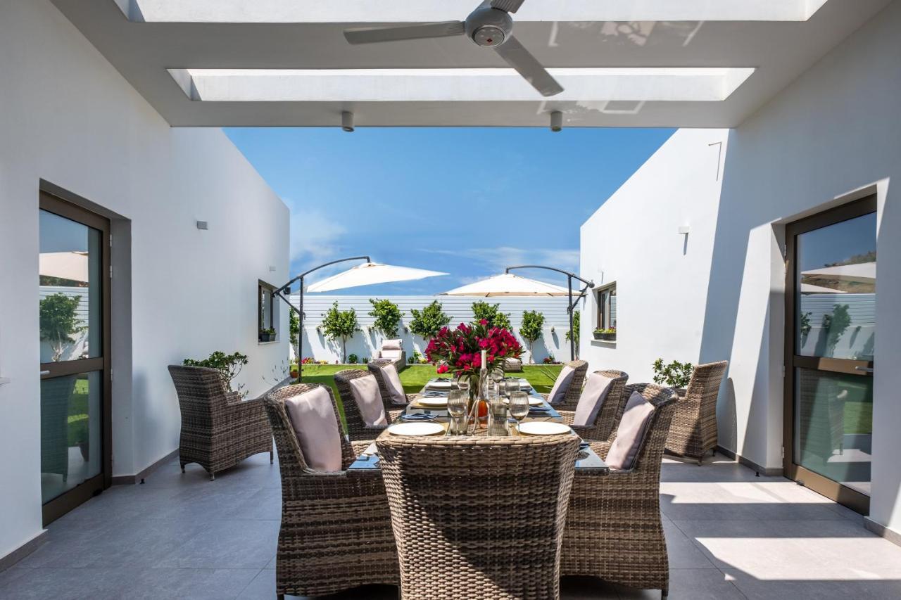 Rooms At Villa Amour Cyprus Oroklini Exterior foto